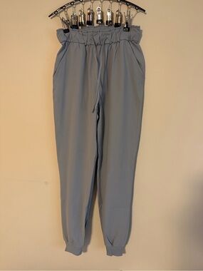Lululemon Keep Moving Jogger Rhino Grey Size 4
